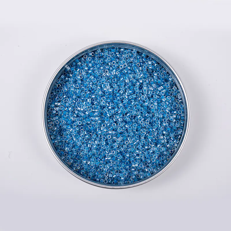 Vplyv vyšívacích sklenených korálikov v globálnom textilnom umení